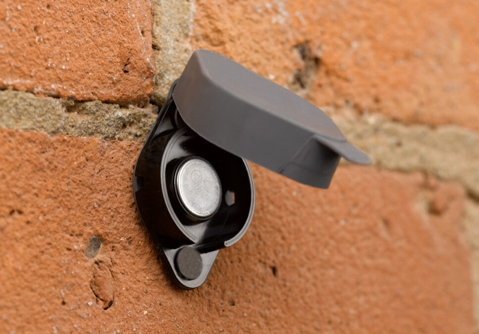 Plastic Mount on Brick